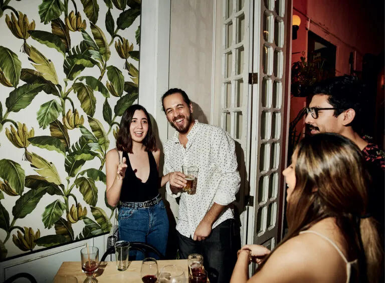 Gen Z: Η πιο απελευθερωμένη και η πιο μόνη – Marie Claire